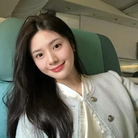 โมจิ(ภรรยาลูคัส)