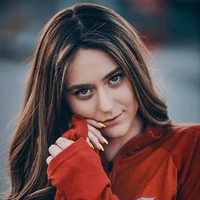 Eva Russo ML Sister