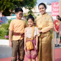 มาค