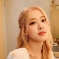 โร่เซ่(นางเอก)