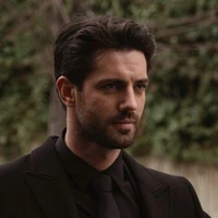 DAMIEN ELIRA