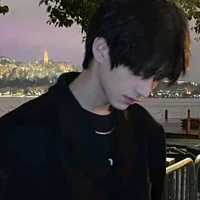 ภัทร[พ.อ]👑