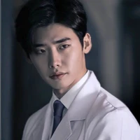 Lee Ryuny (Doutor)
