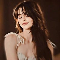 Sarah [ STORYTELLER]