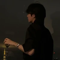ภัทร 👑