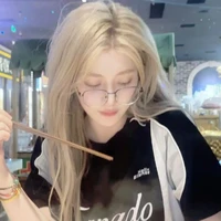 ศศิธร(ศิ):แม่นางเอก👱🏻‍♀️