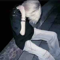 เออิจิ (เพื่อนพ.อ.มาเฟียนักฆ่า)