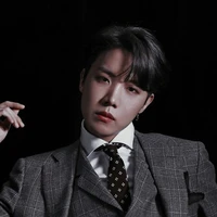 taehyung assistant/32/alpha