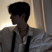 ควิน(พระเอกพ.อ.)