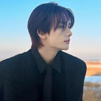 Mr.Hwang Hyunjin (CEO)