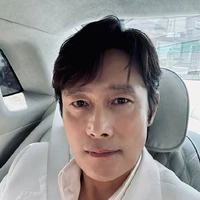 Jeon Lee Byung Hun (D)