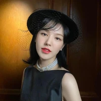 𝑬𝒗𝒆𝒍𝒚𝒏 𝑨𝒓𝒖𝒏𝒊𝒎𝒂 𝑪𝒉𝒓𝒊𝒔𝒕