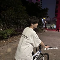 น้ำฟ้าเพื่อนพระเอก