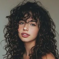 Camila(amiga da aurora)