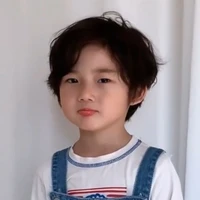 Hyun pequeno