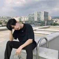 เพื่อน พ อ(เจ้าของผับ)