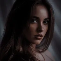 Leora Drakovich / Damien Wife