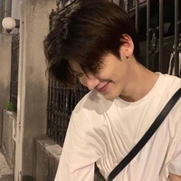 พีช นายเอก