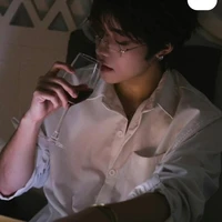 A .|เอเลนส์