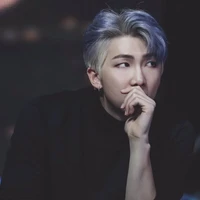 Namjoon *Alfa Dominante*