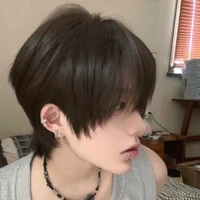 เหินฟ้า//พี่นายเอก