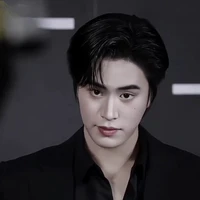 ไนน์👑♊พระเอก