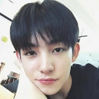 น้ำ(พระเอก)