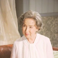 ดวงเดือน(ย่าพระเอก)