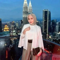 mama tania