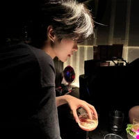 จูเนียร์(เพื่อนพระเอก)