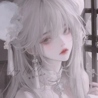 Autɾιƈҽ
    Lalisalovea
       the Queen