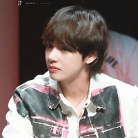 Kim taehyung  [ MC ]