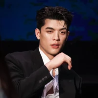Kong (bras droit de Mond)