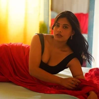 Sunaina_27 (Maid)