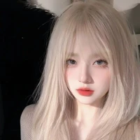 ไวท์(เพื่อนนางเอก)