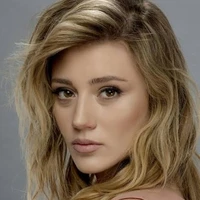 Ananya Mehra ( Fl sister )