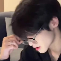 ออกัส (พ.อ แฝดพี่)