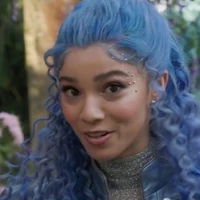 chloe (alien)