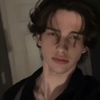 Nicolás Petit 24(2)