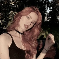 SCARLETT WOLF (CAPRID)