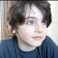Andrew Blossom Çelik (E.D) *5 años*