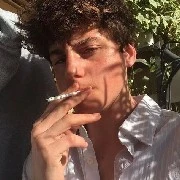 Tomás