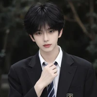 ฟาร์ม(พ.น.อ+ในร่างเนิร์ด)