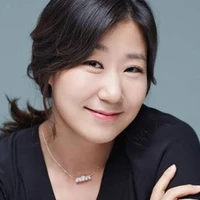 SHEN HAE/MRS.SHEN [AUNT/CAFE OWNER] !!!