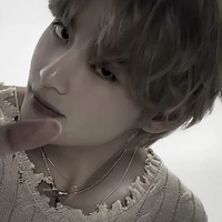 Kim Taehyung (RARE OMEGA)