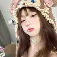 ฟ้า กระหรี่ในห้อง