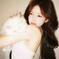 เซเลน่า : Serena