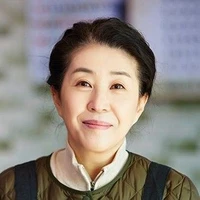 Mrs. Yang (helper)