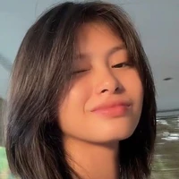 Lívia Yang Barbosa.