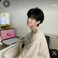 กลิ่นจันทร์👑